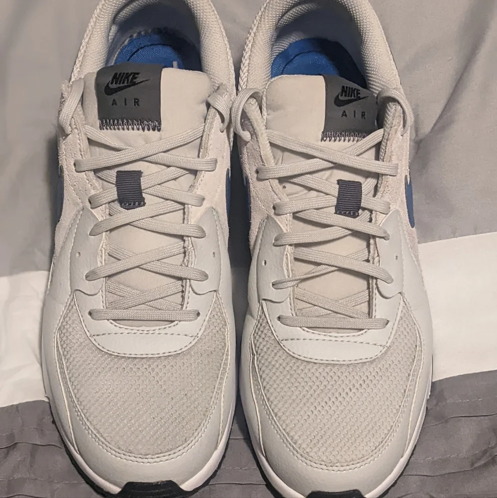 Men Nike Air Max - Picture 2 of 4